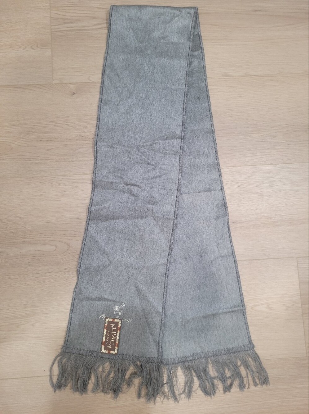 Alpaca Camargo Grey Scarf NWT*